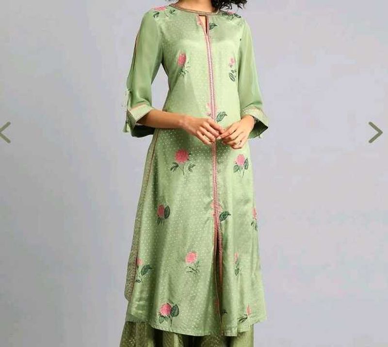 Green Floral Kurta by Wishful