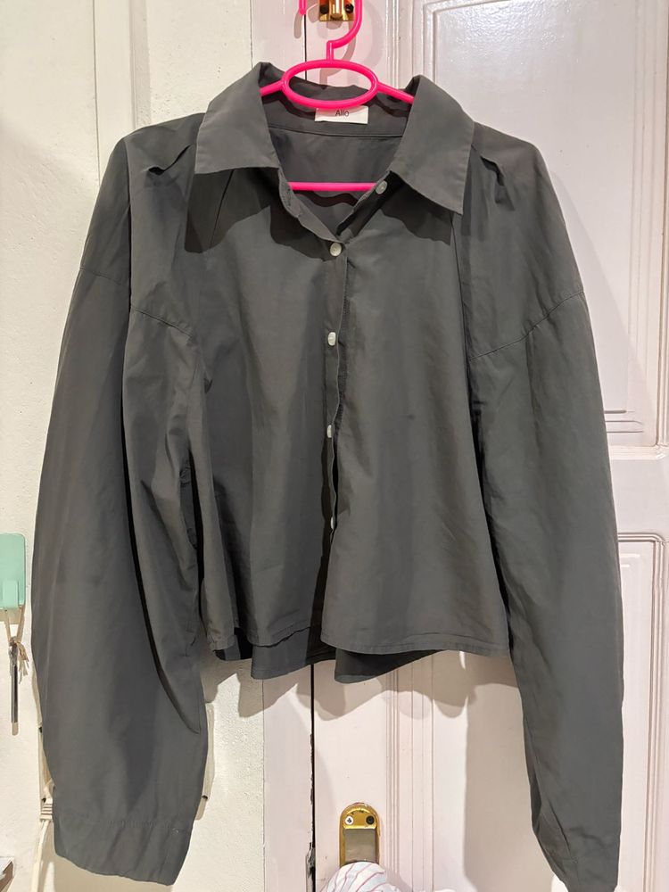 Stylish Grey Cropped Shirt