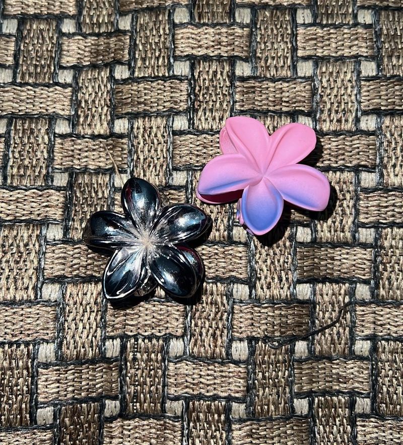 Floral Hair Clips Set 🌸