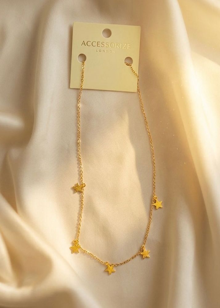 Accessorize playful Star Necklace
