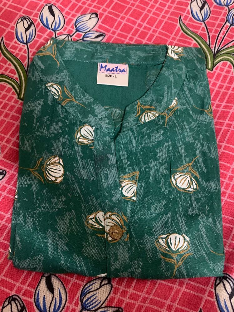 Maatra Green Floral Print Kurti