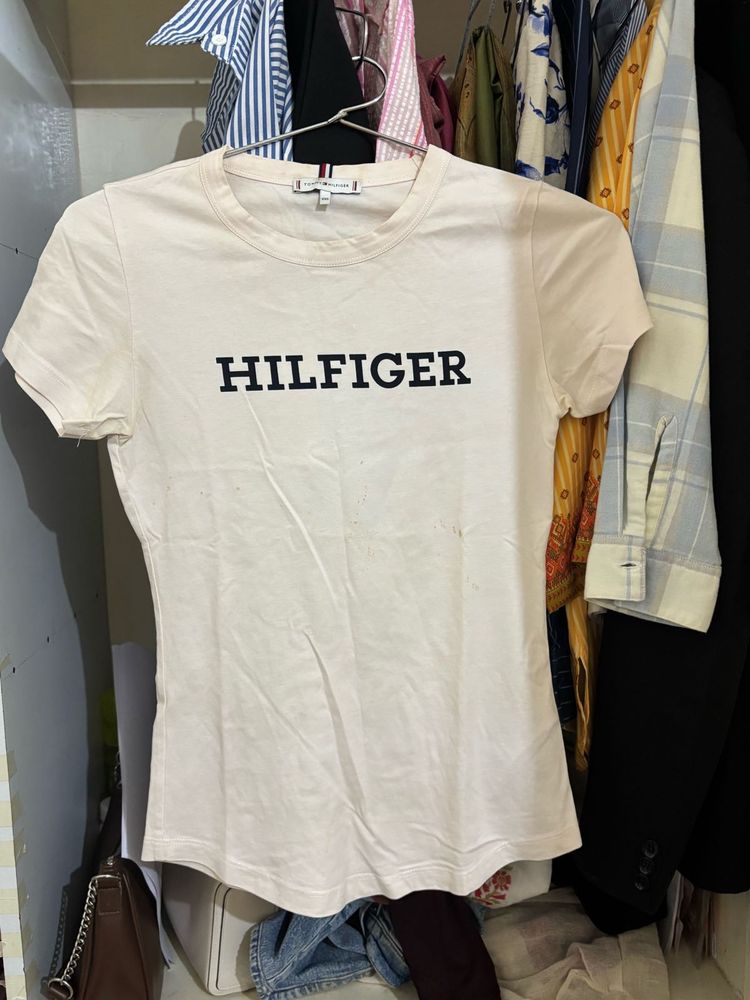 Tommy Hilfiger Cream T-Shirt