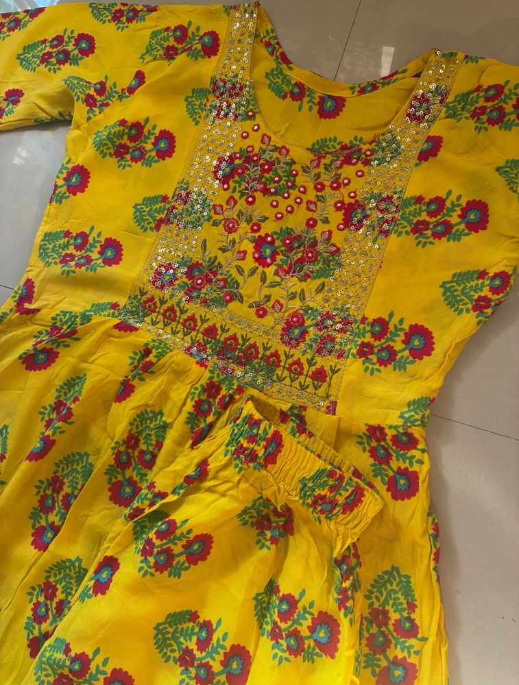 Yellow printed kurta set Small size