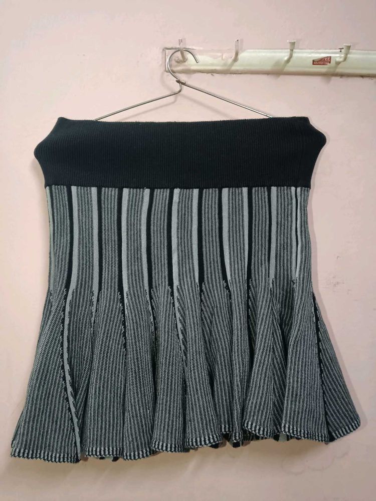 Striped Knit Mini Skirt