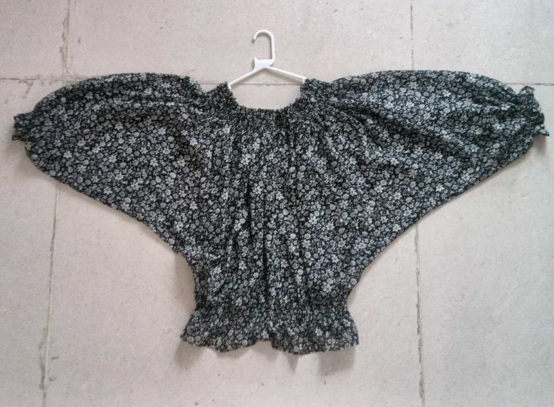 🪻floral off-shoulder butterfly top
