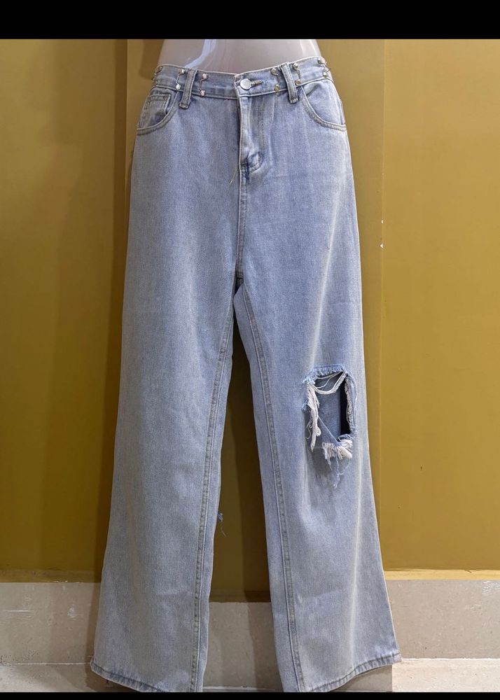 Light Wash Ripped Wide Leg Jeans
