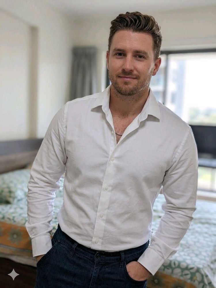 Men's White Casual Shirt