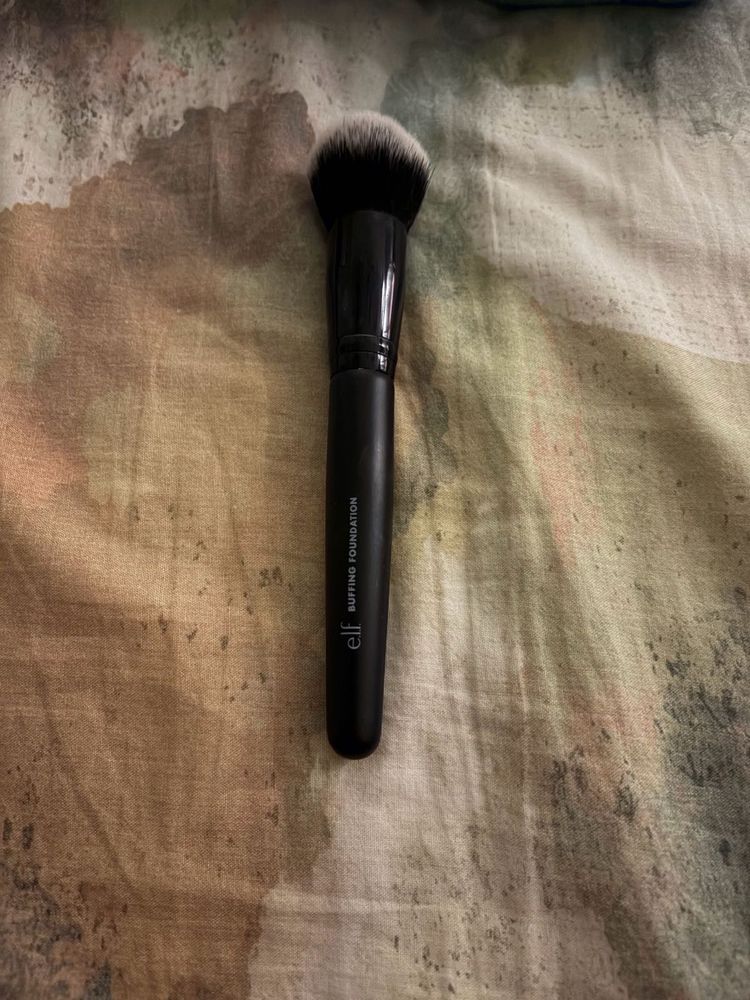 e.l.f. Buffing Foundation Brush