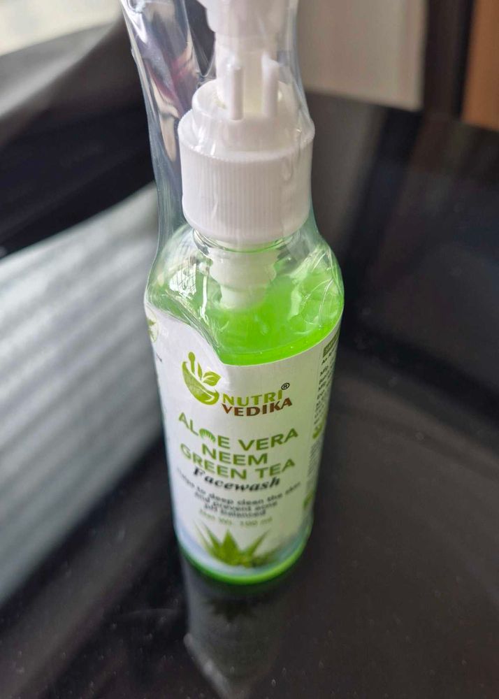 Aloevera Neem Face Wash