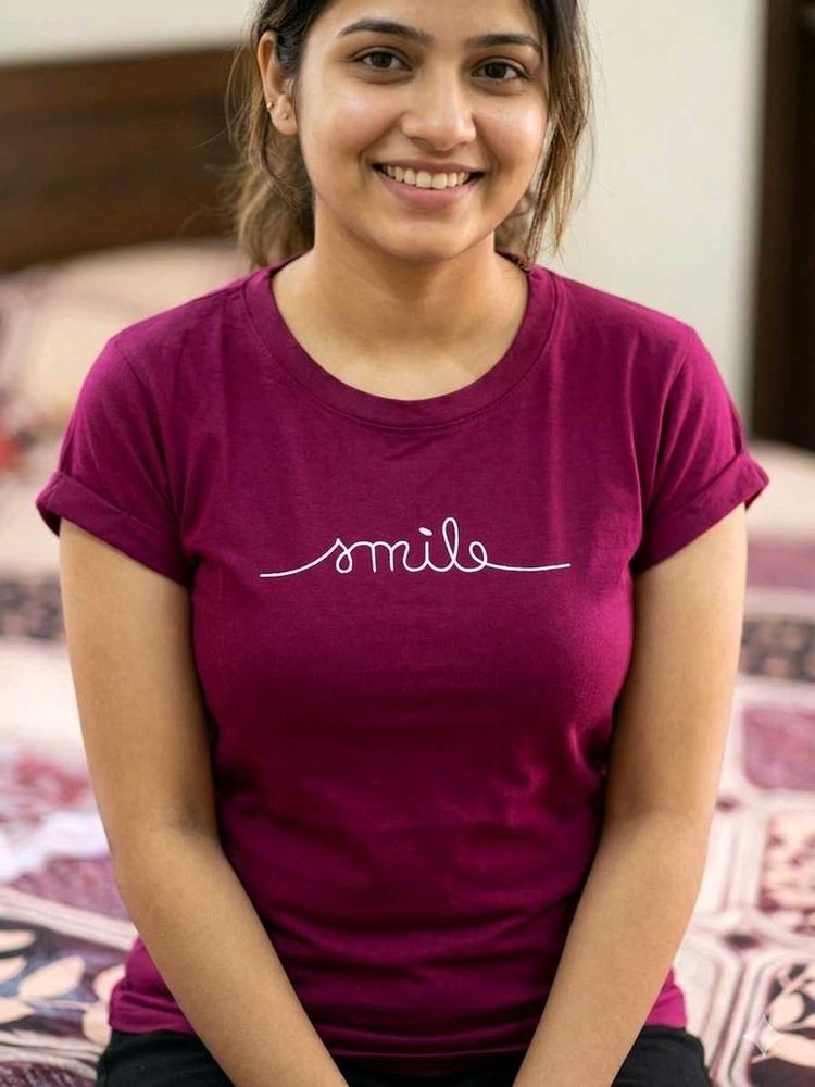 Comfy "Smile" Graphic Tee