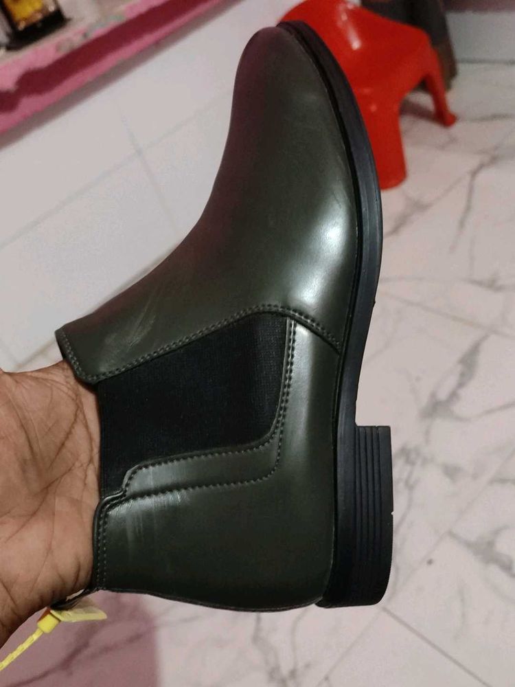 Olive Ankle Boots Roadster