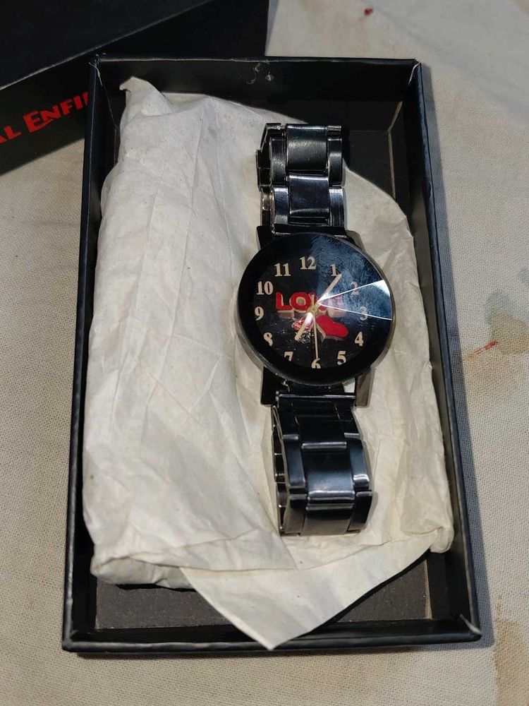 Stylish Black Metal Watch,, cell need only