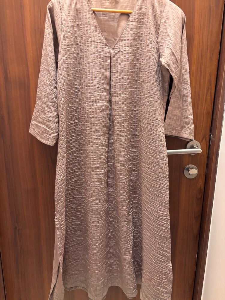 Elegant Brown Textured Kurta and pants