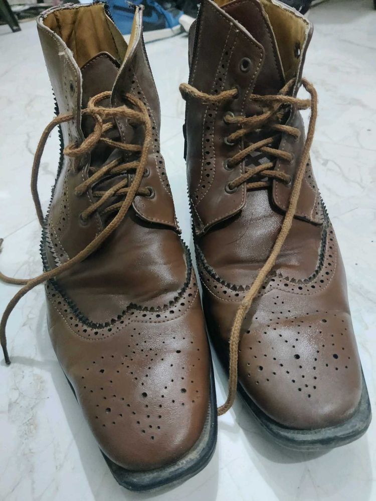 Vintage Brown Leather Wingtip Boots