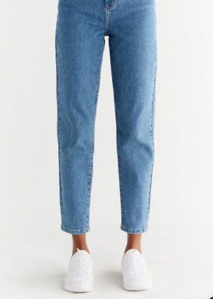 Light Wash Blue high waist straight boo