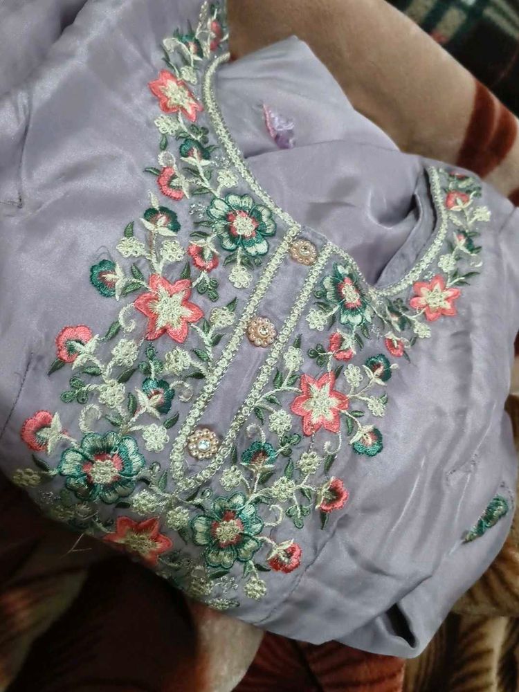 Embroidered Lavender Kurta