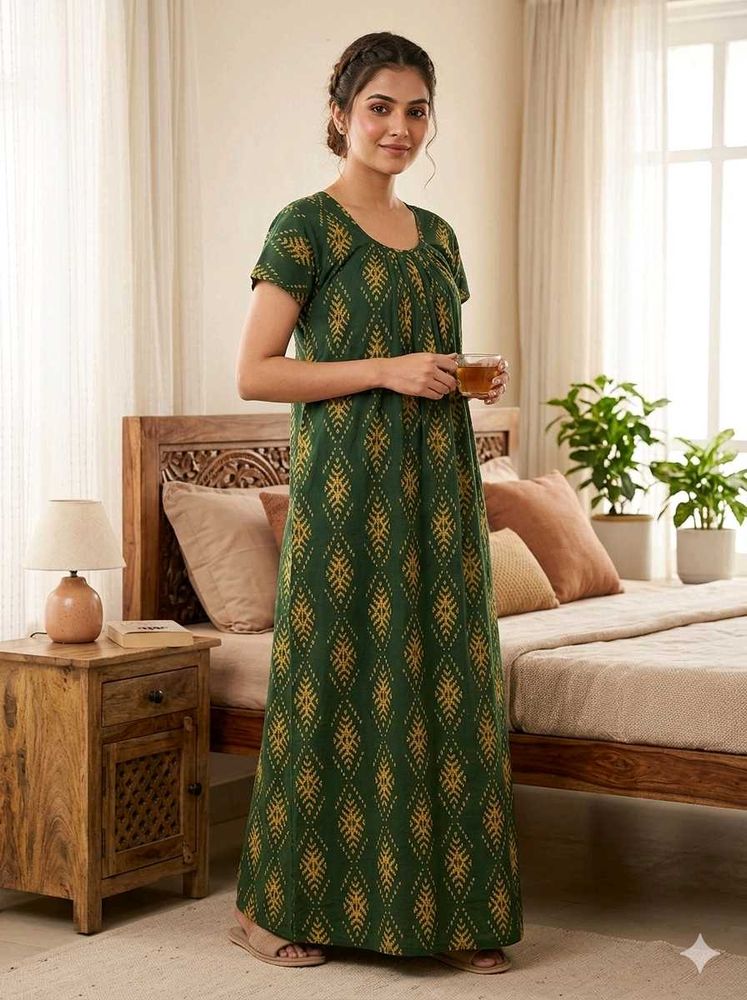 Elegant Green Cotton Nightgown