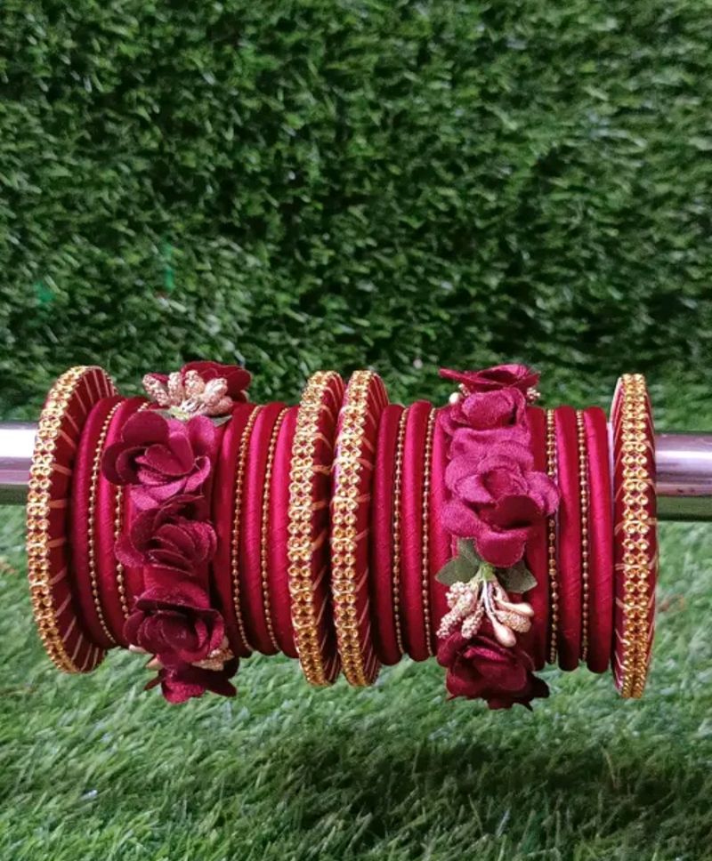 Mahroon Thread Bangles Set