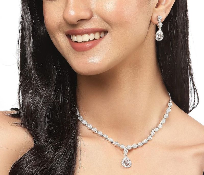 🆕Zeneme Jewellery Set with American Diamond