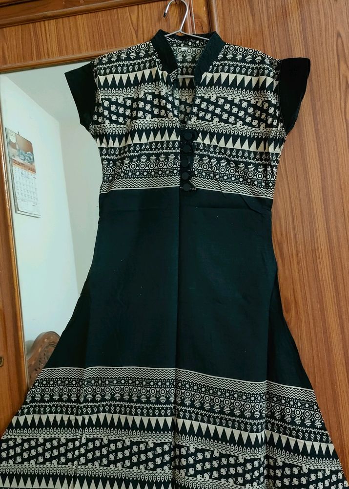 Black Cotton Top
