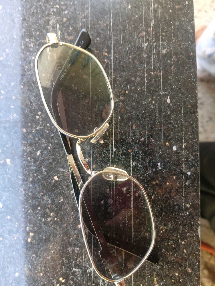 Stylish Gold Frame Sunglasses