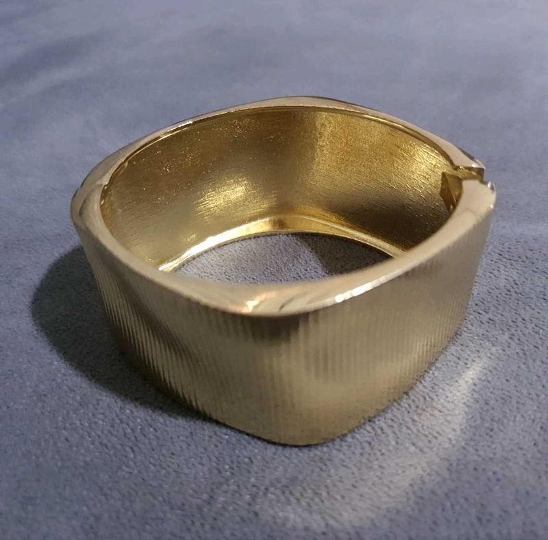 Chic Brushed Gold Hinged Cuff Bangle