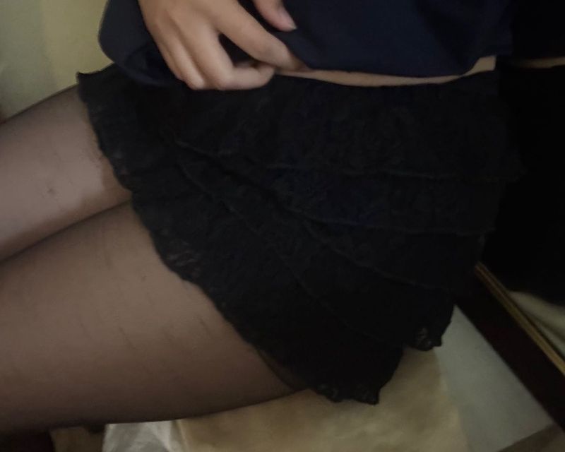 black lace layered mini skirts
