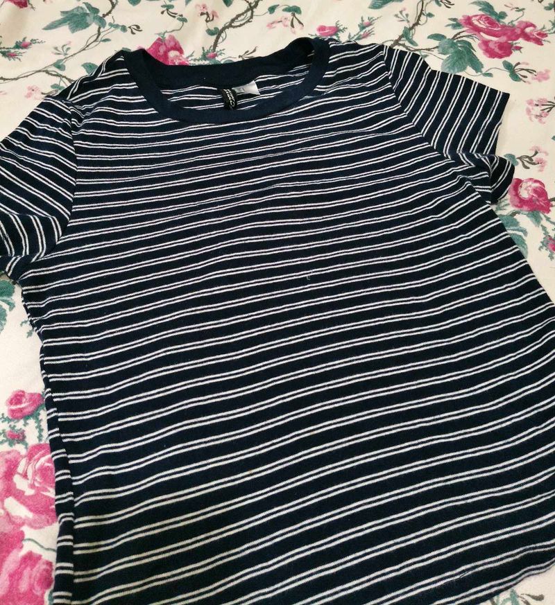 Striped Navy Blue Crop top
