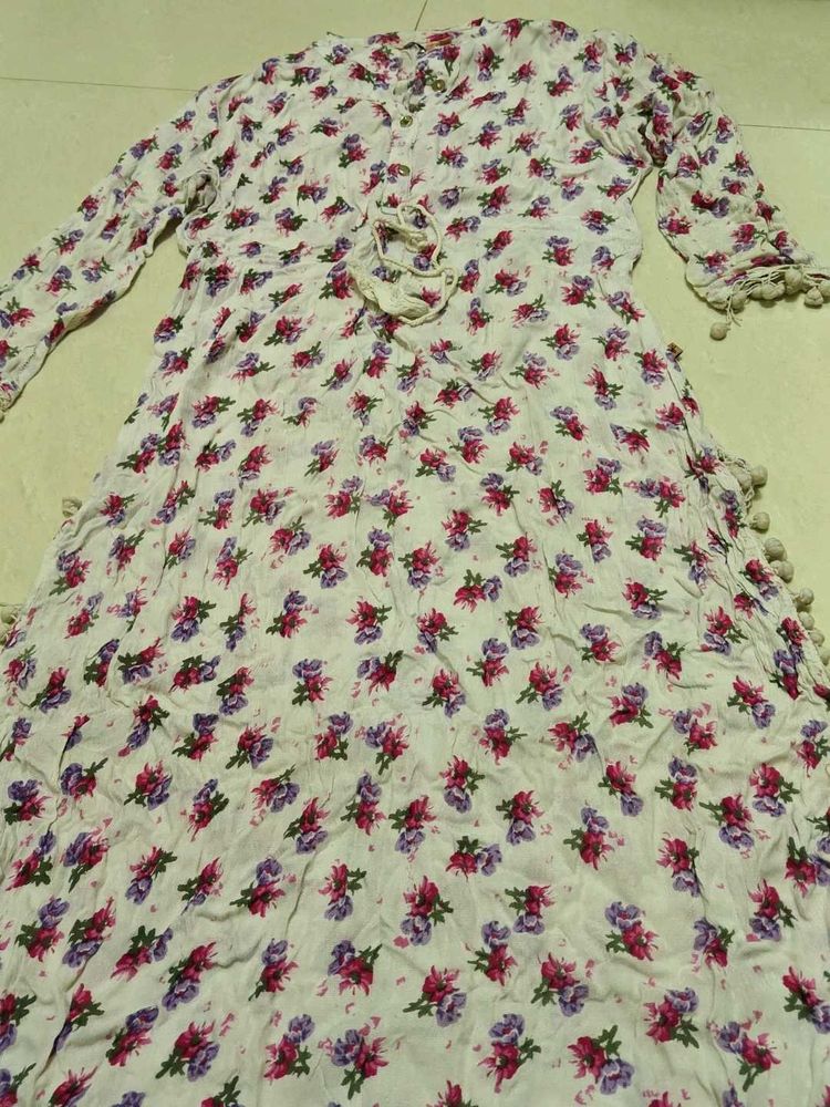 Floral Print Kurta with Pom-Pom Trim