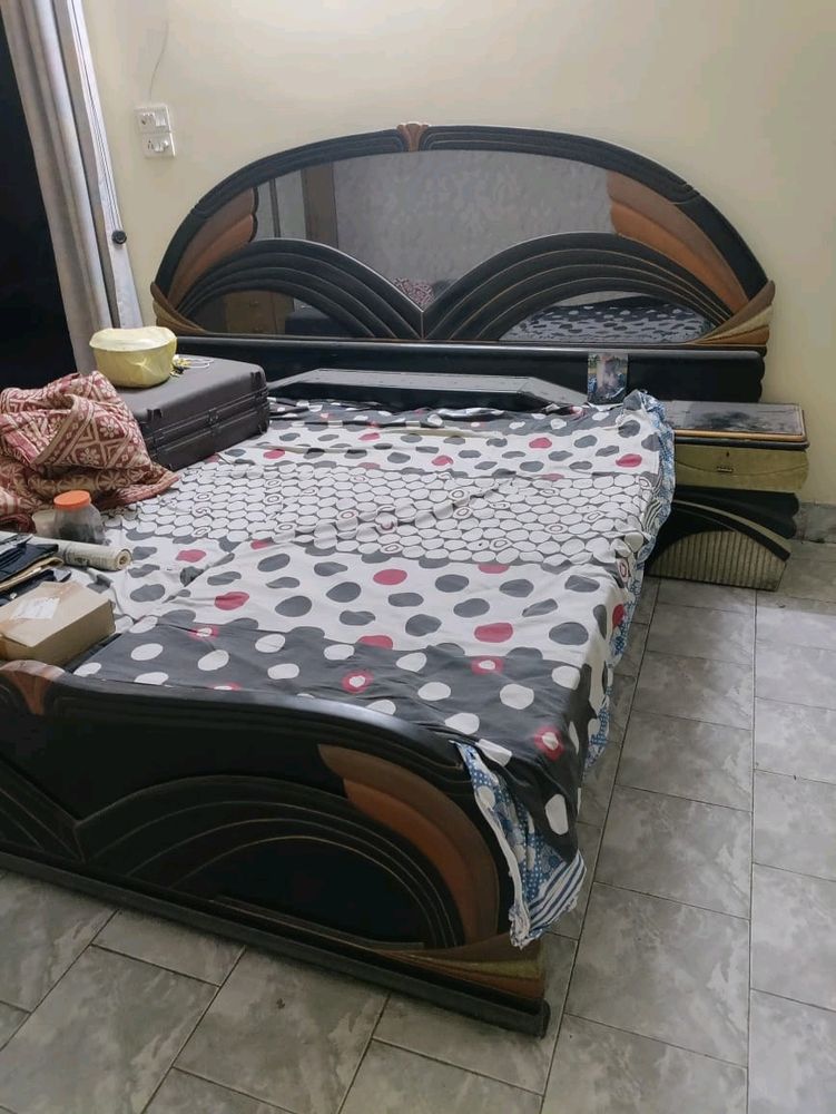 Bed And Dressing Table Combo