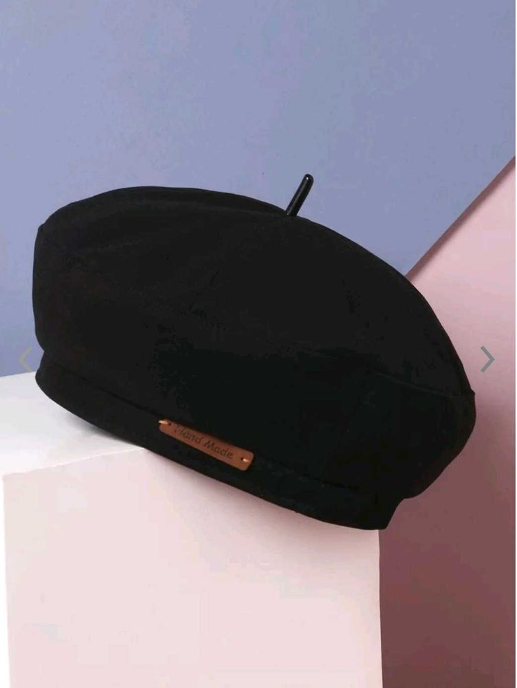 ✴️PRICE DROP ✴️ FRENCH BERET HAT