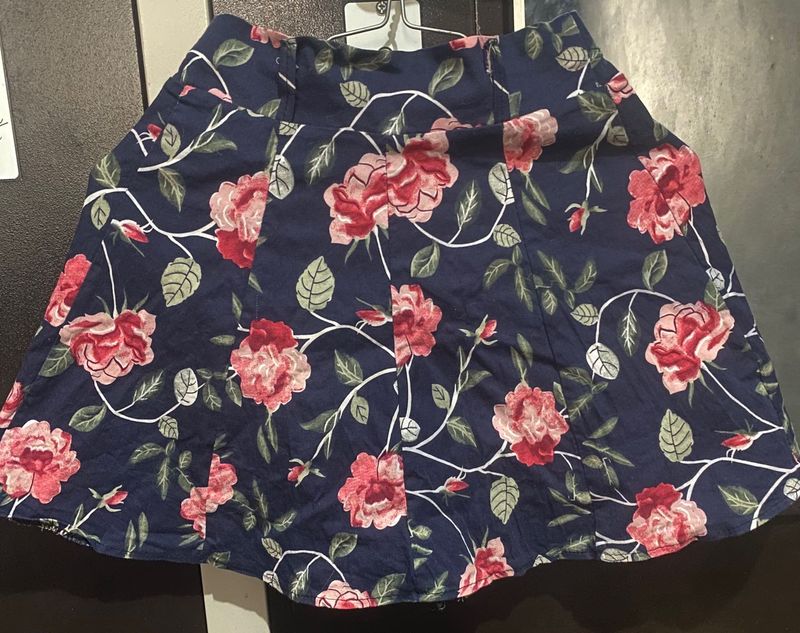 Chic Floral Print Skirt