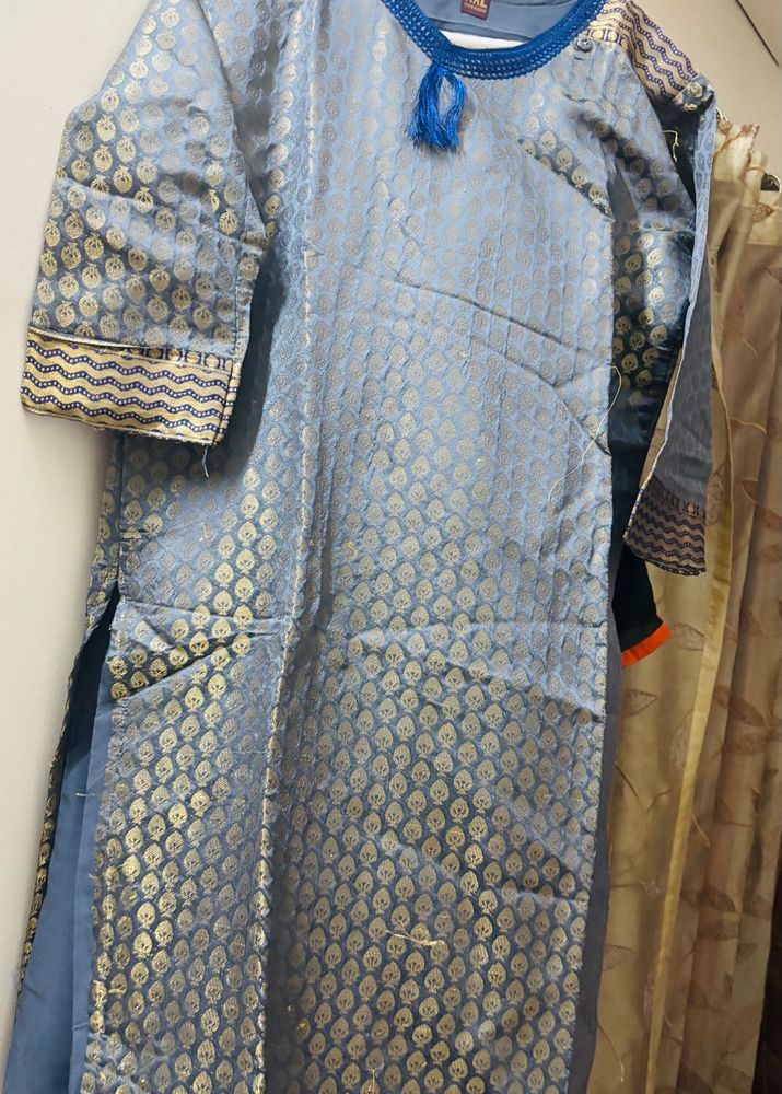 Two Kurtis Blue &amp; Gold Patterned Kurti - XXL