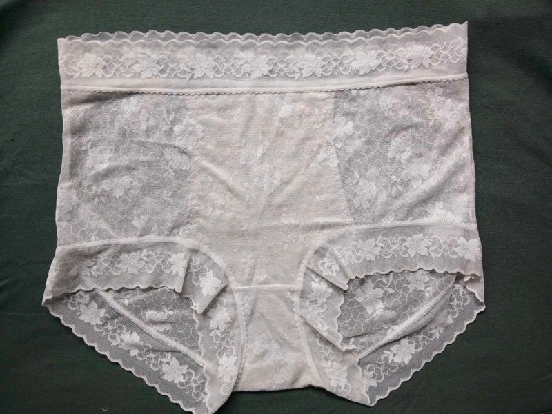 High Waisted Lace Panty with Inner Lining