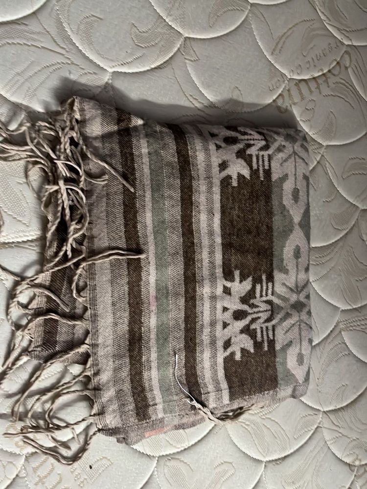 Striped shawl