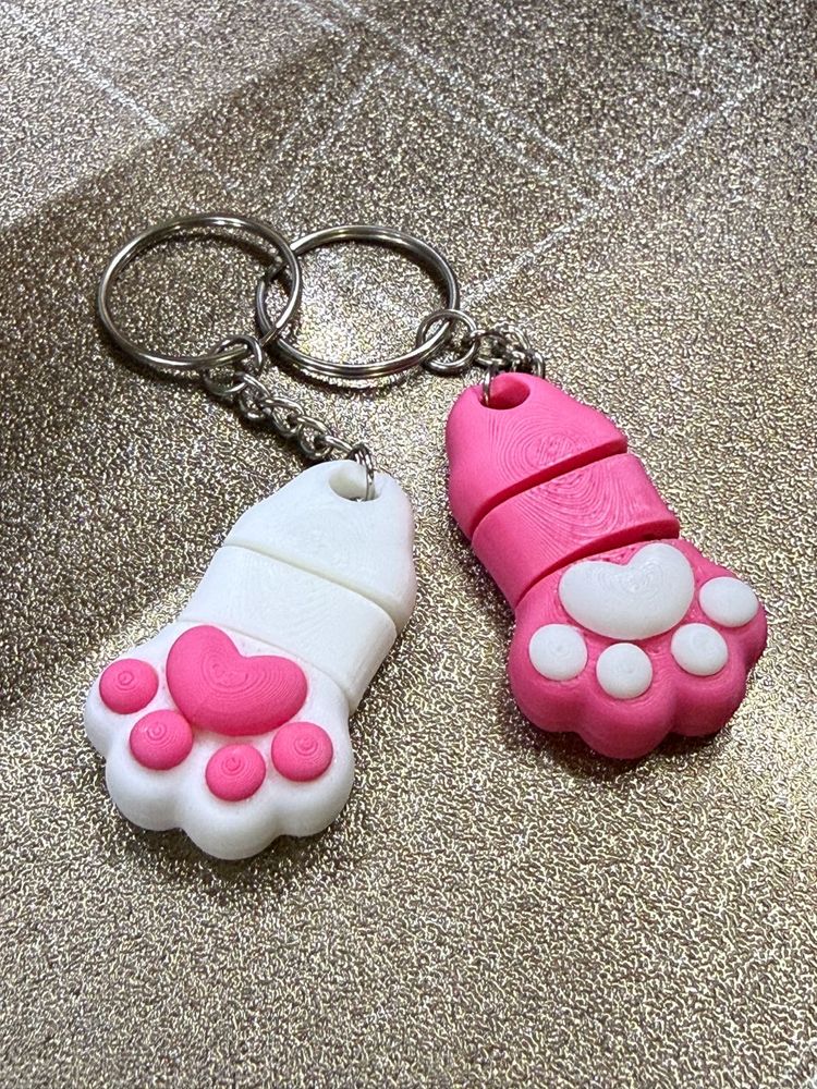 Paw Love Keychain – Pet Lover Edition