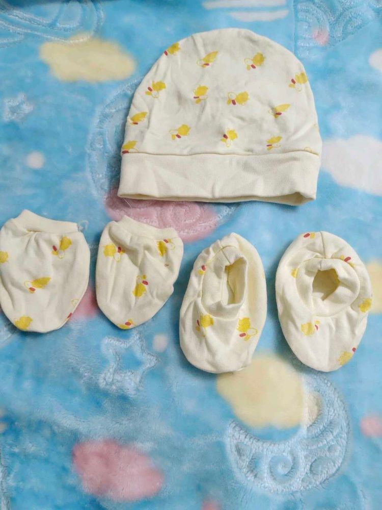 Baby Hat, Mittens, and Booties Set