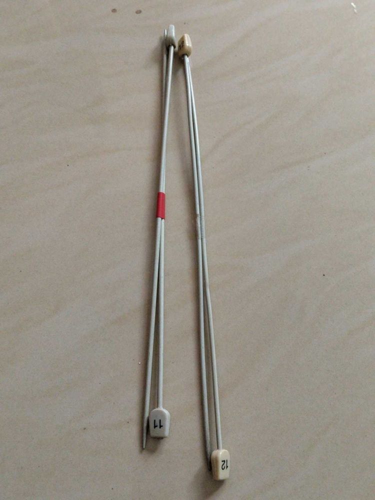 Knitting Needles Set