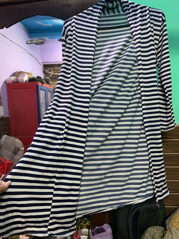 Chic Striped long shrug