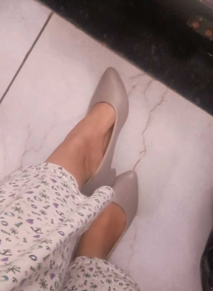 Elegant Pointed Toe Flats - Comfortable &amp; Stylish