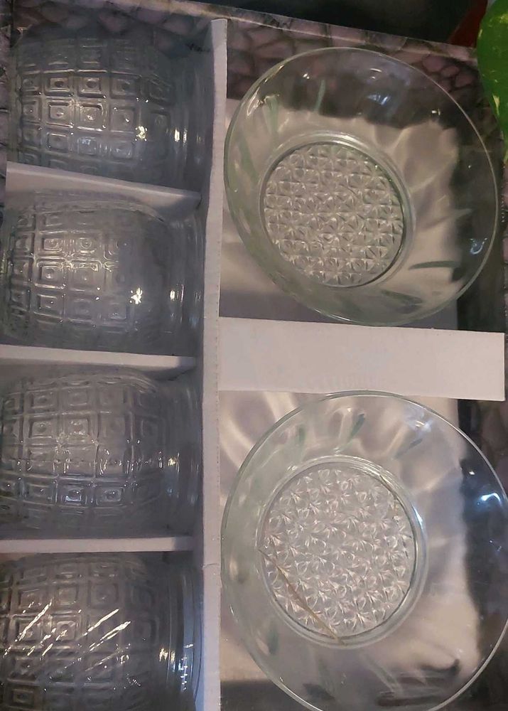 4 pieces cup with 2 piecesserving bowl✨️