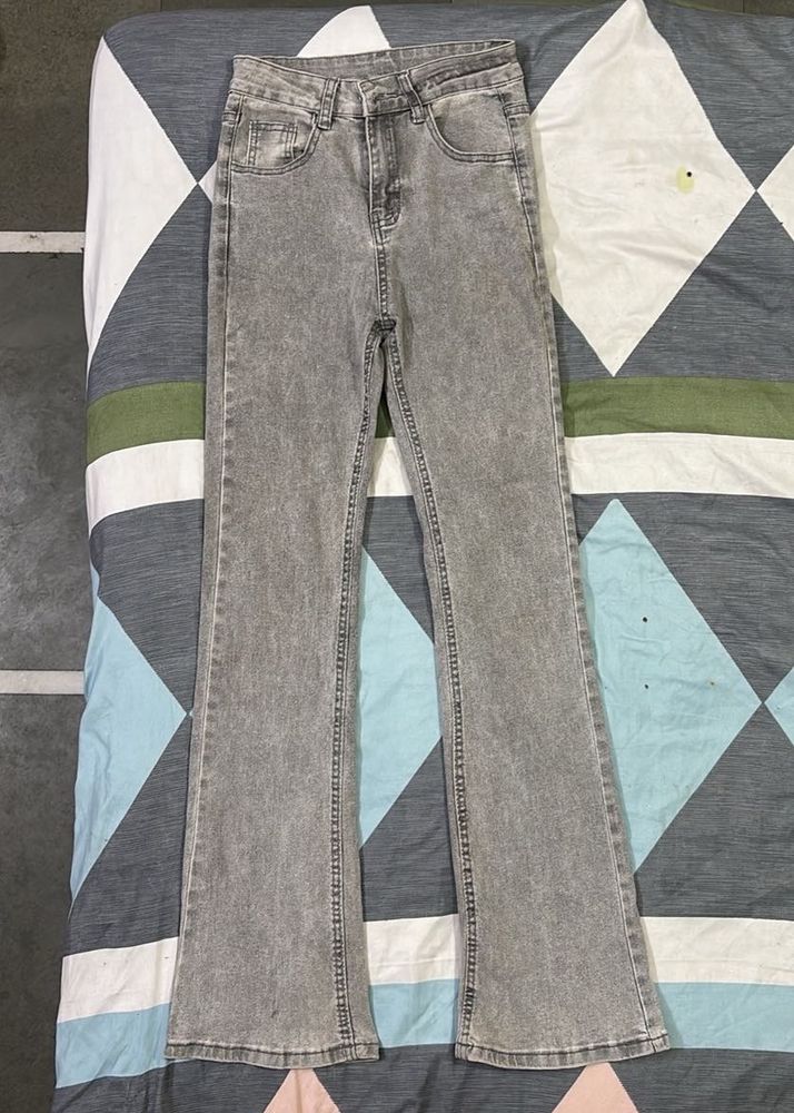 Grey bootcut Jeans
