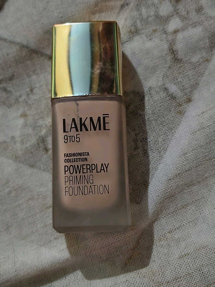 Lakme 9 to 5 Powerplay Priming Foundation