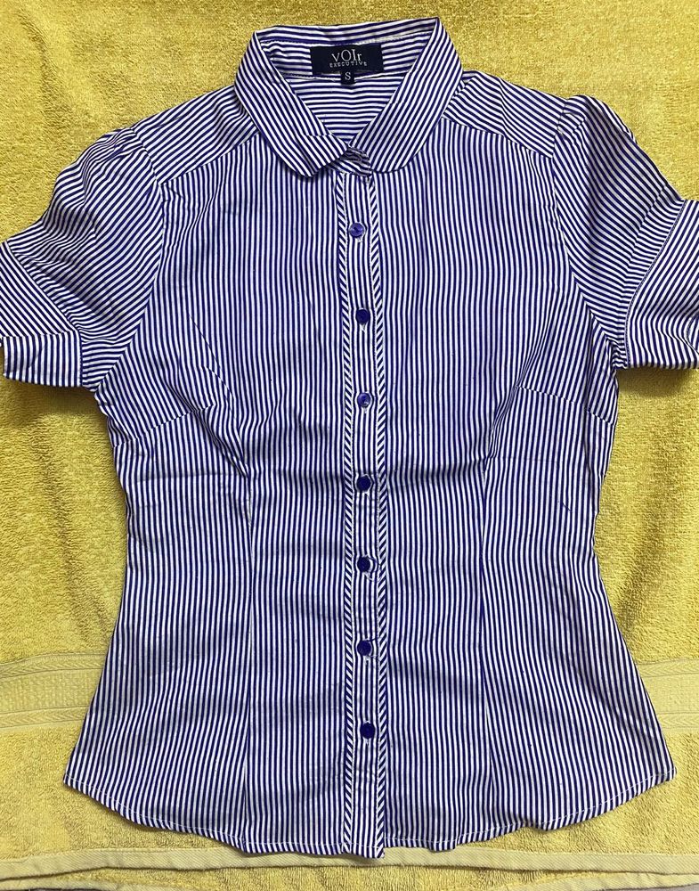 Women's Blue &amp; White Striped Button-Up Shirt