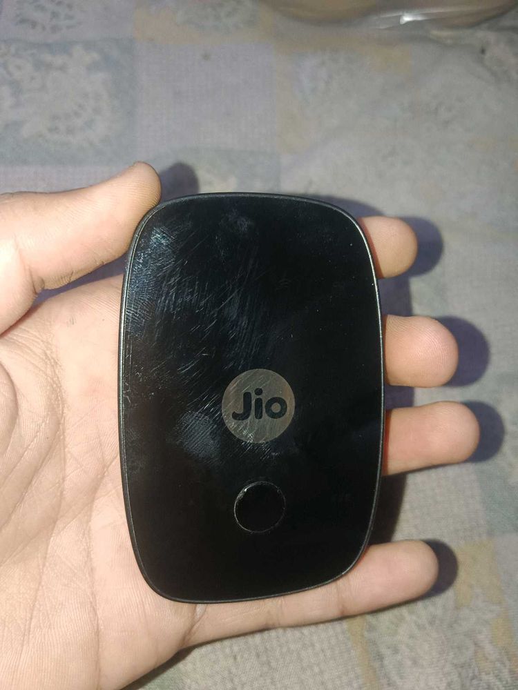 JioFi Portable WiFi Hotspot Device