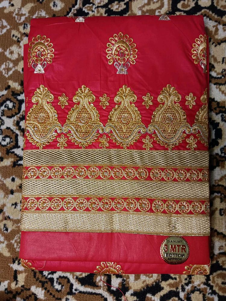 Dark Pink &amp; Gold Embroidered Salwar Kameez Suit