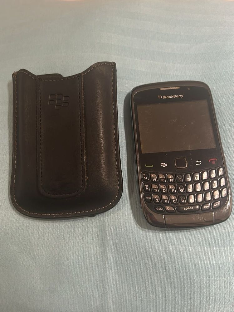 BlackBerry Phone with Leather Pouch