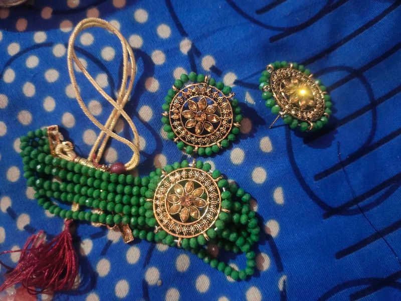 Beautiful Choker Set