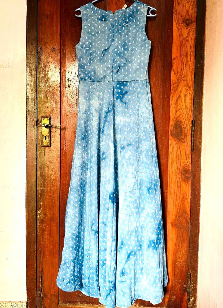 Sleeveless Blue Maxi Gown Round Neck