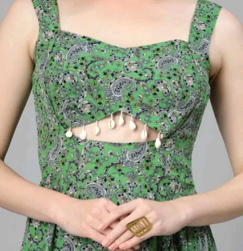 Green Trendy Tops